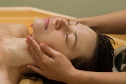 Ayurveda Neck Massage